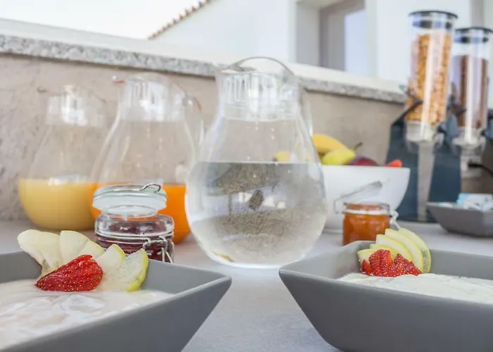 Naracheddu Elite Bed & Breakfast 4*