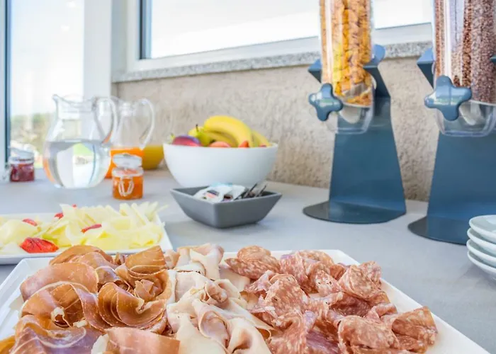 Naracheddu Elite Bed & Breakfast 4*