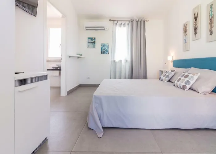 Naracheddu Elite Bed & Breakfast 4*