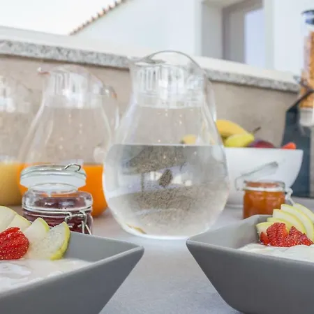 Naracheddu Elite Bed & Breakfast 4*