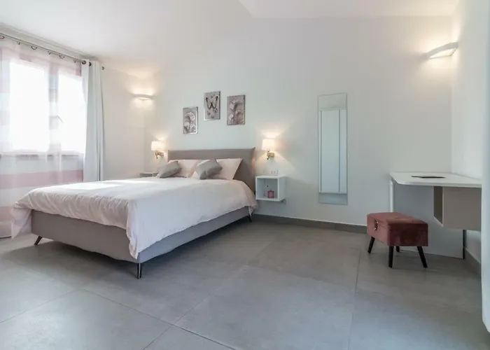 Couette-café Naracheddu Elite Santa Teresa Gallura