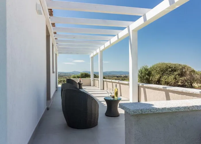 فندق مبيت وإفطار Naracheddu Elite سانتا تيريزا غالّورا